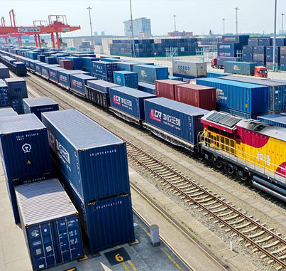 優(yōu)化中歐班列（渝新歐）、陸海新通道整車(chē)等大宗物資裝箱模式課題研究的項(xiàng)目